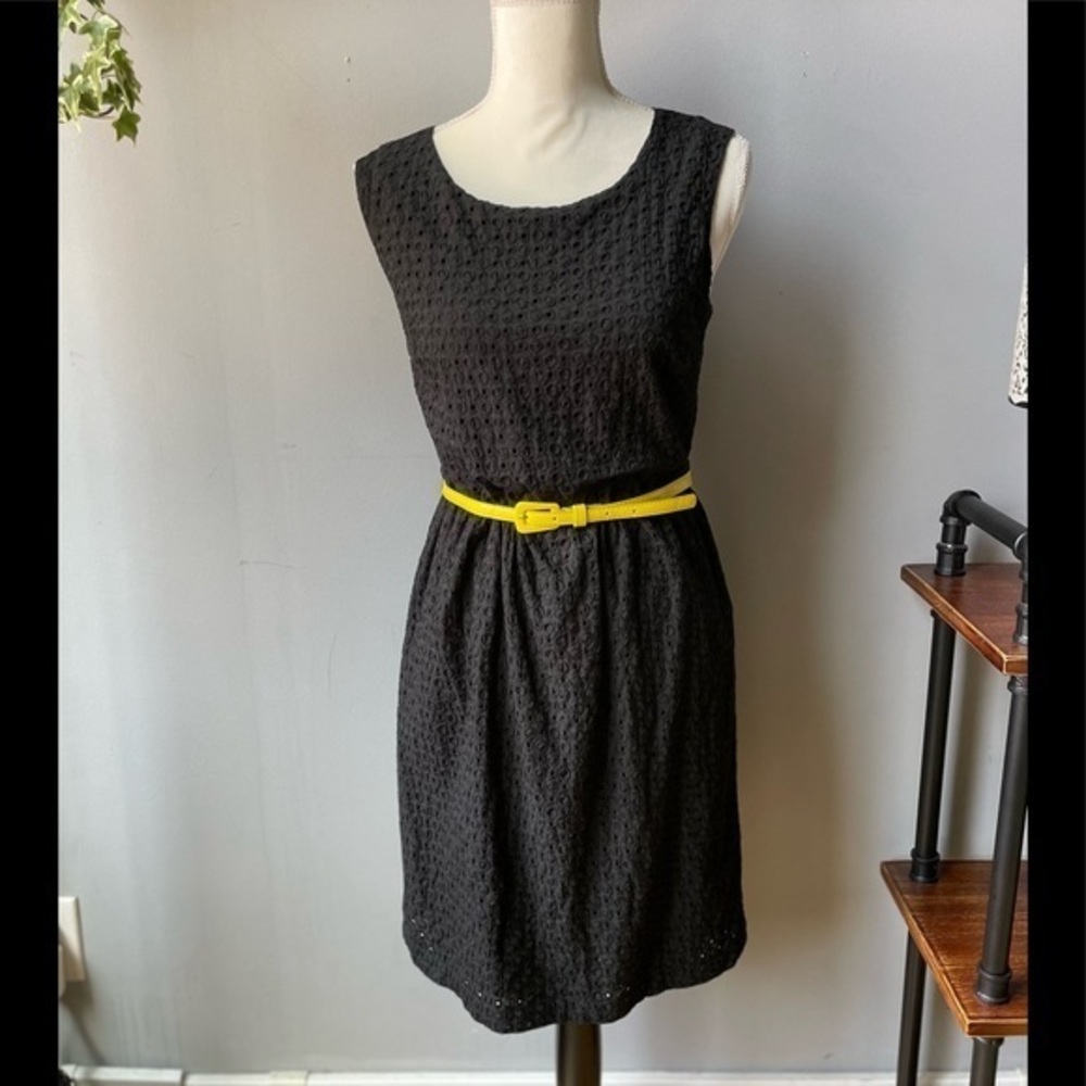 ☀️George Black Midi Eyelet Dress with Yellow Belt